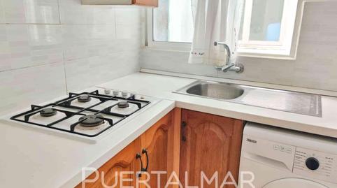 Foto 4 de Piso de alquiler en Carrer Garbinet, Carolinas Bajas, Alicante / Alacant