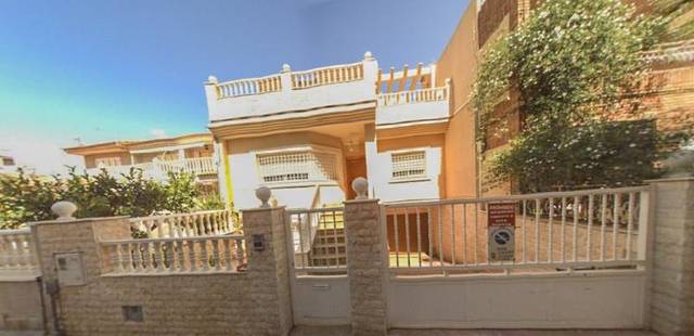 Casa adosada en Venta en C/ Sagasta - Los Dolores en Los Dolores