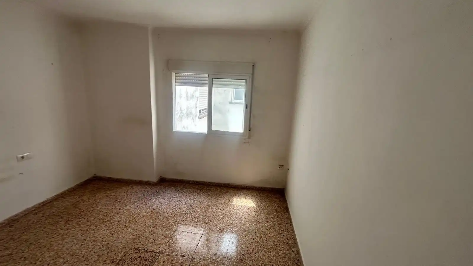 Habitación de Piso en venta en Torrent con Balcón