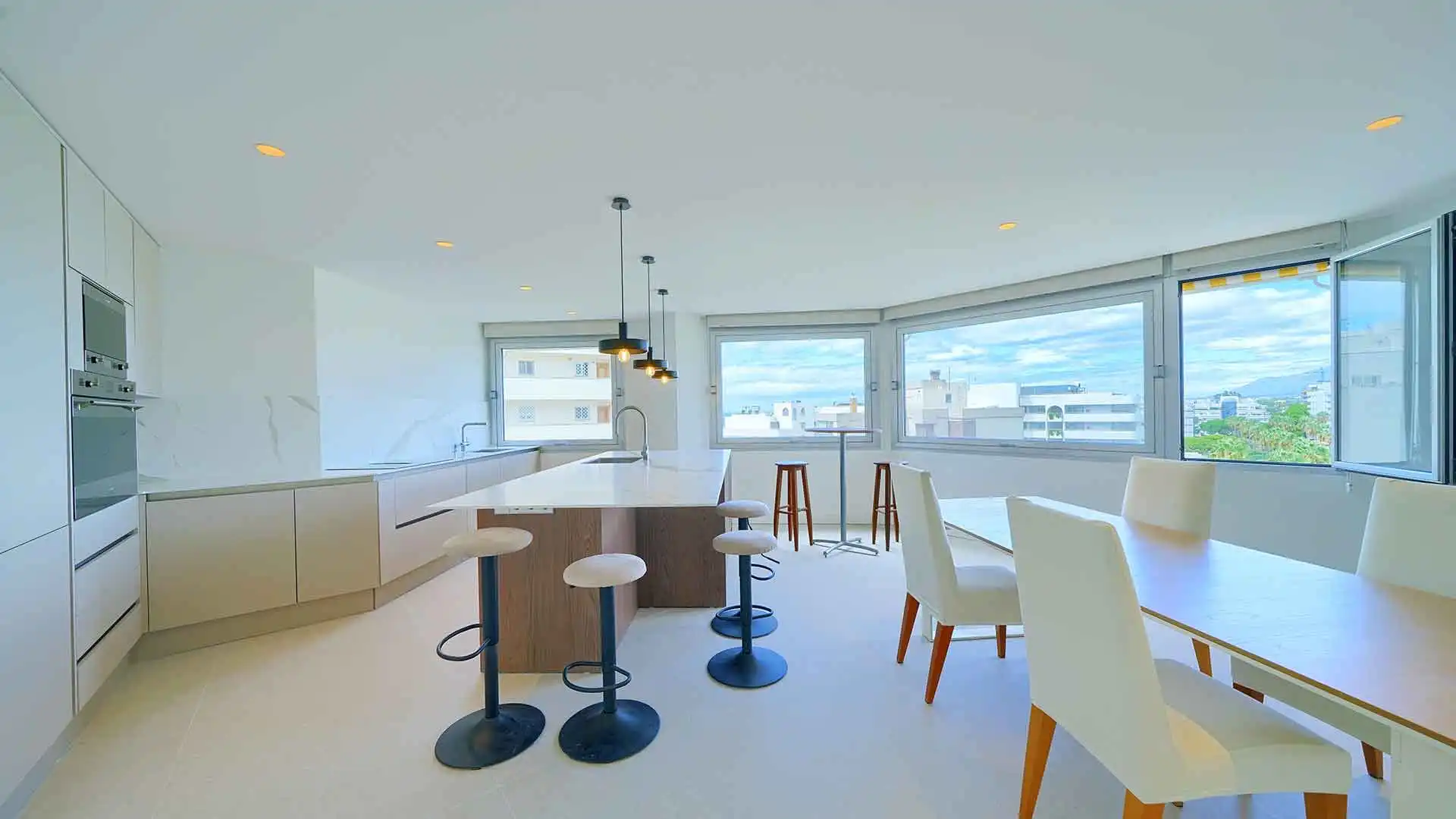 Kitchen of Attic for sale in Marbella  with Air Conditioner, Terrace and Storage room