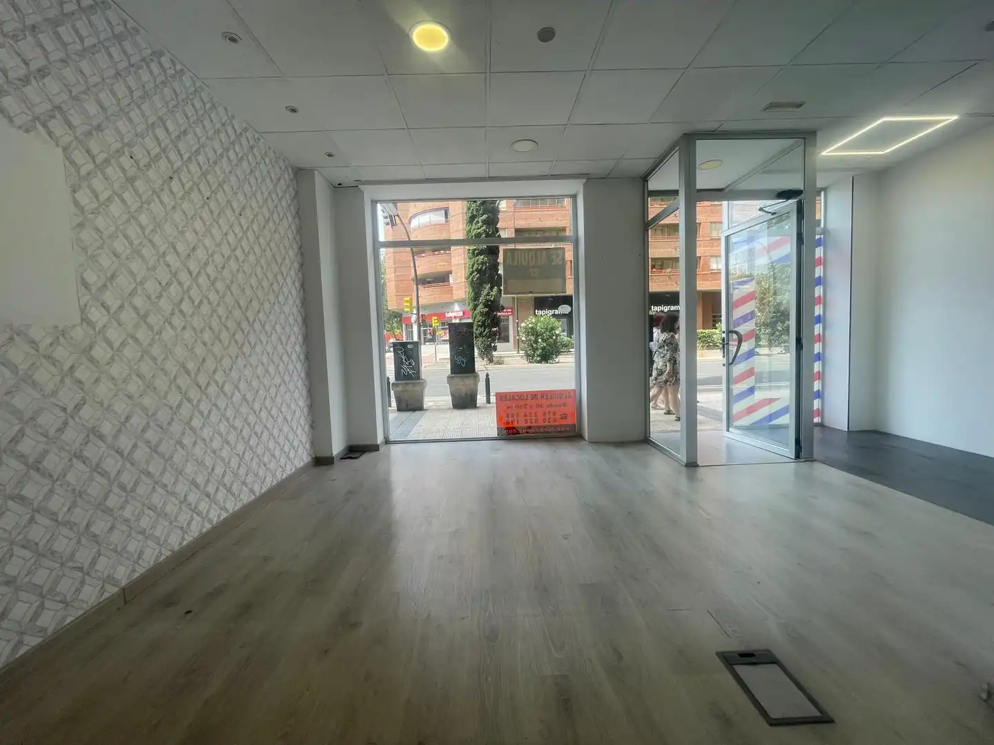 Local de lloguer en Zaragoza amb Aire condicionat, Calefacció i Parquet