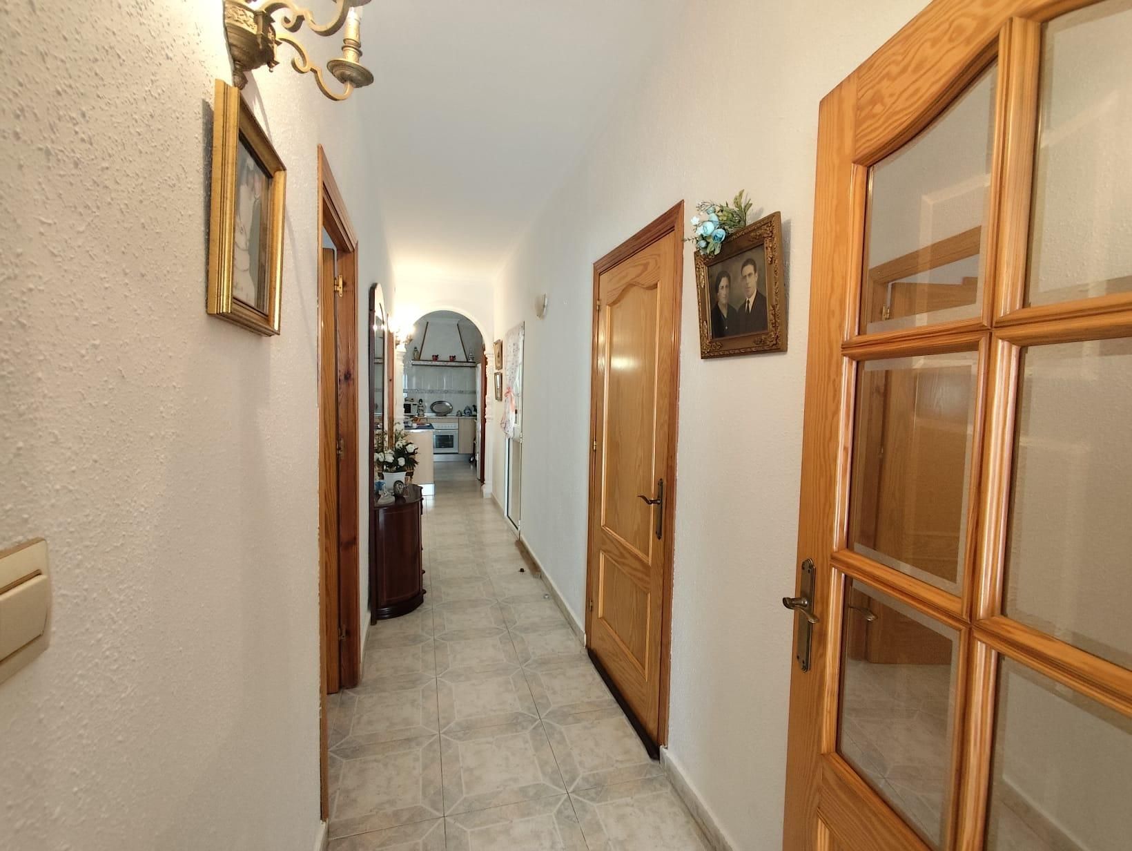 House or chalet for sale in La Línea de la Concepción  with Air Conditioner