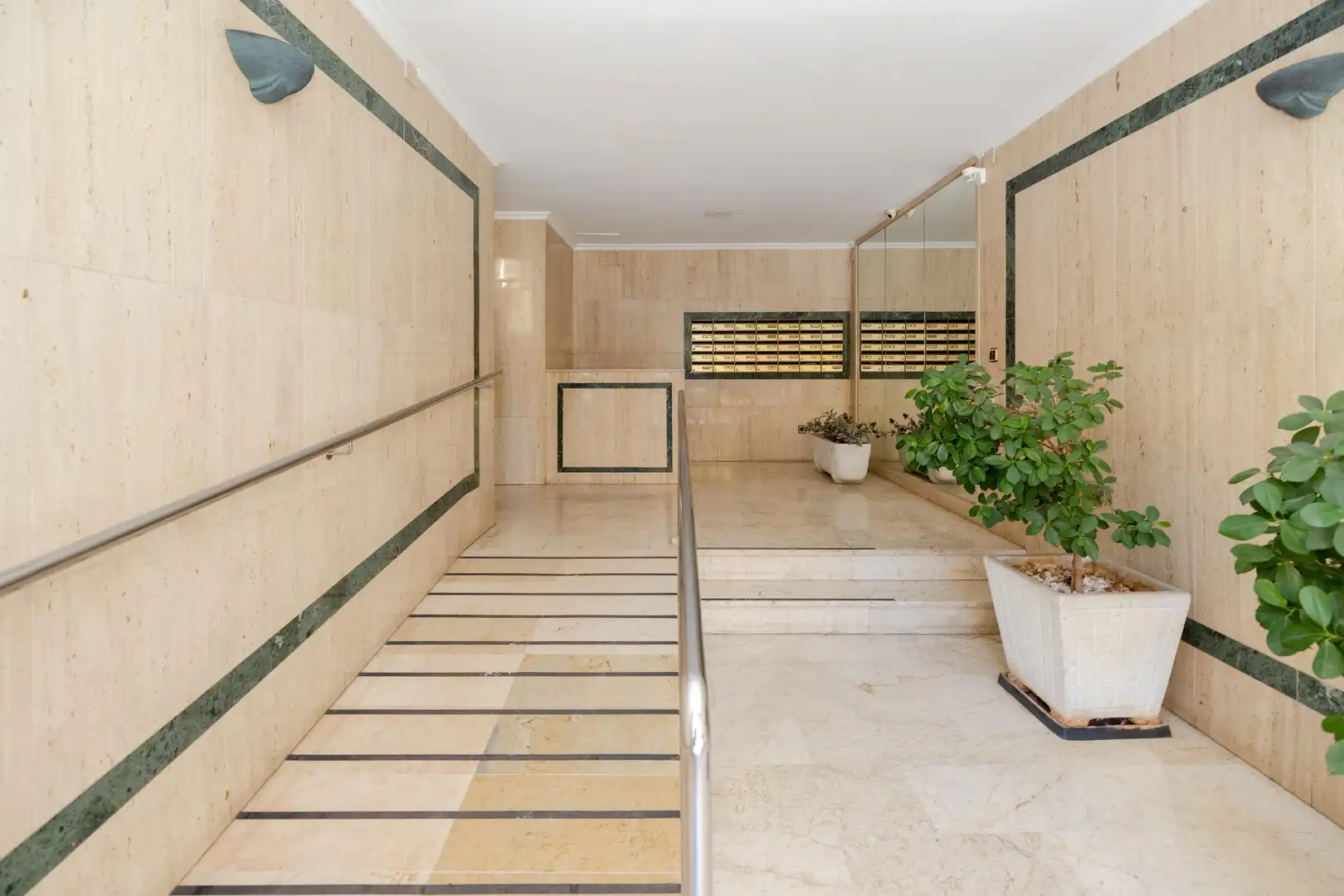 Flat for sale in Marbella  with Terrace and Storage room