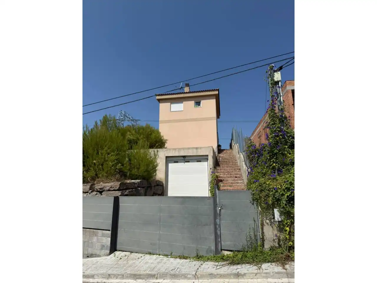 Exterior view of Houses for sale in Rubí  with Private garden
