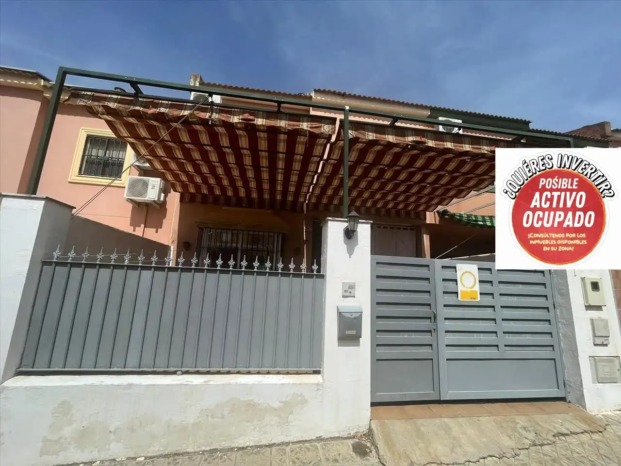 Vista exterior de Casa adosada en venta en Mairena del Alcor