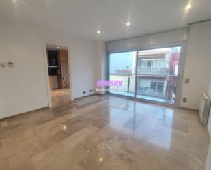 Bedroom of Flat to rent in Badalona  with Heating, Parquet flooring and Balcony