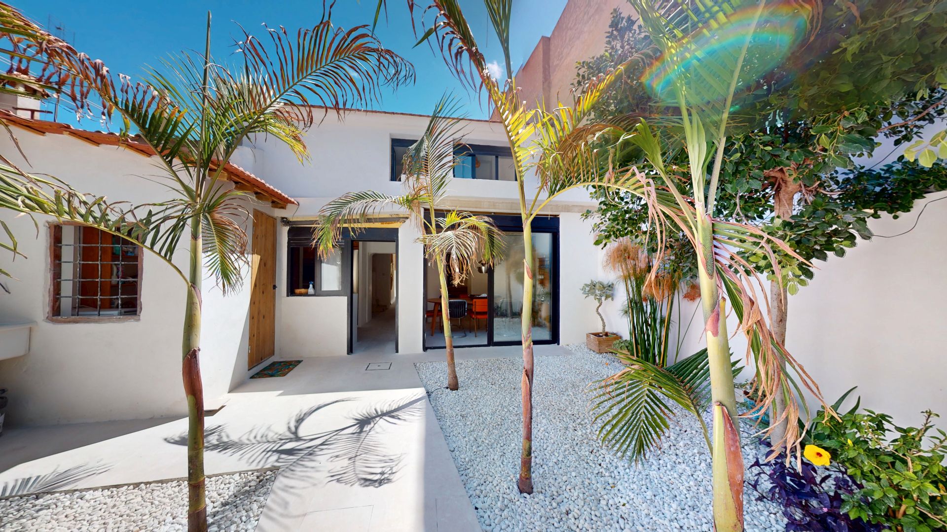 Vista exterior de Casa o xalet en venda en El Campello amb Aire condicionat, Jardí privat i Terrassa