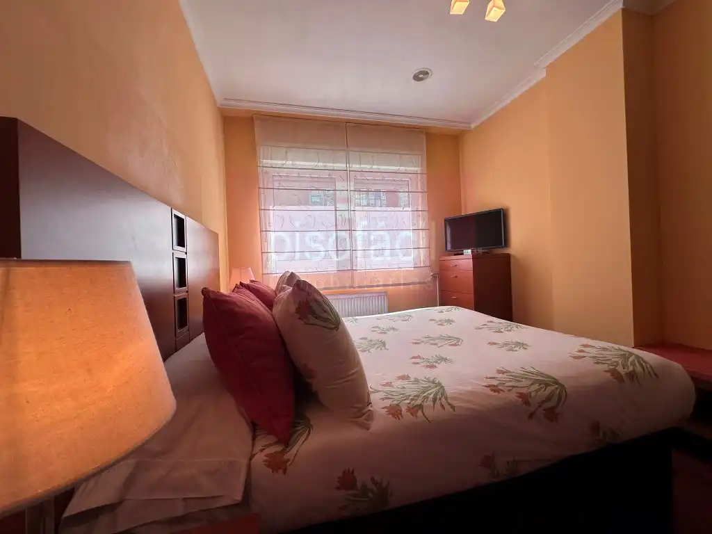 Bedroom of Flat for sale in Lugo