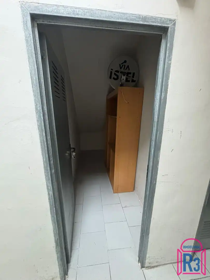 Apartamento de alquiler en León Capital  con Calefacción, Terraza y Trastero