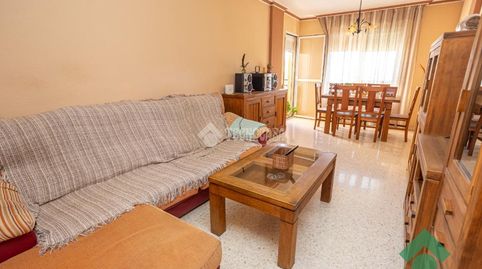 Foto 4 de Piso en venta en Av. Oceanía, San Bernabé, Algeciras