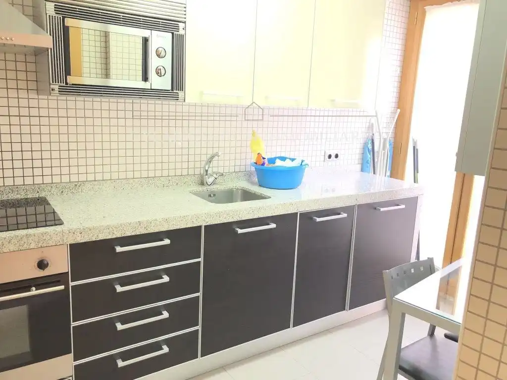 Kitchen of Flat for rent in Salamanca  with Heating, Parquet flooring and Terrace