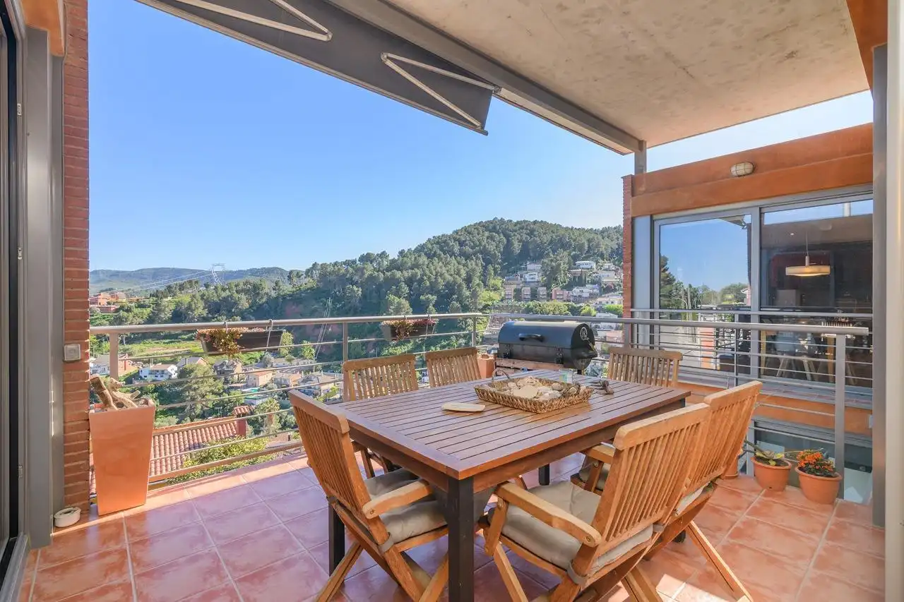 Terraza de Casa o chalet en venta en Vallirana con Aire acondicionado y Balcón