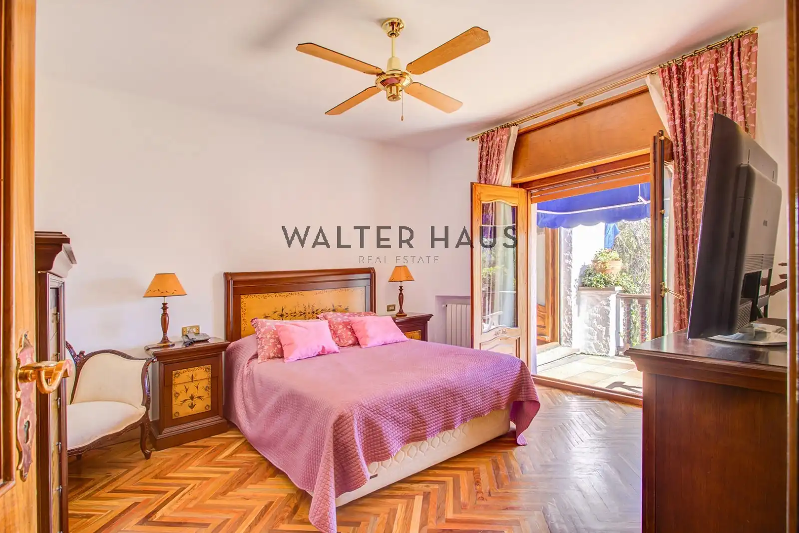 Schlafzimmer von Haus oder Chalet zum Verkauf in Sitges mit Klimaanlage, Heizung und Privatgarten