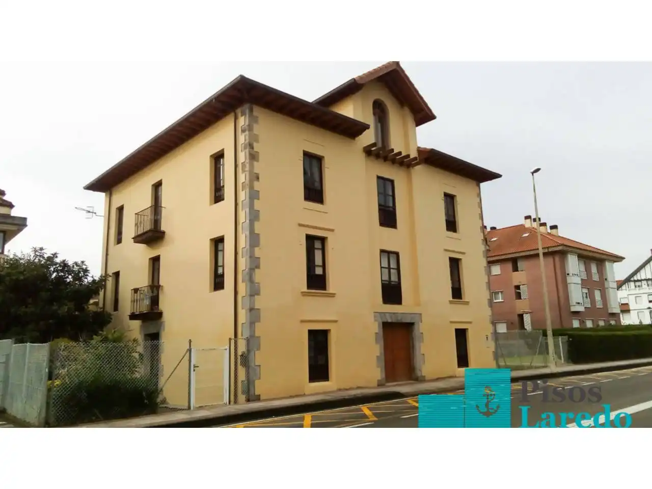 Haus mit Garten zum Verkauf in Calle Gama 1, imagen 3