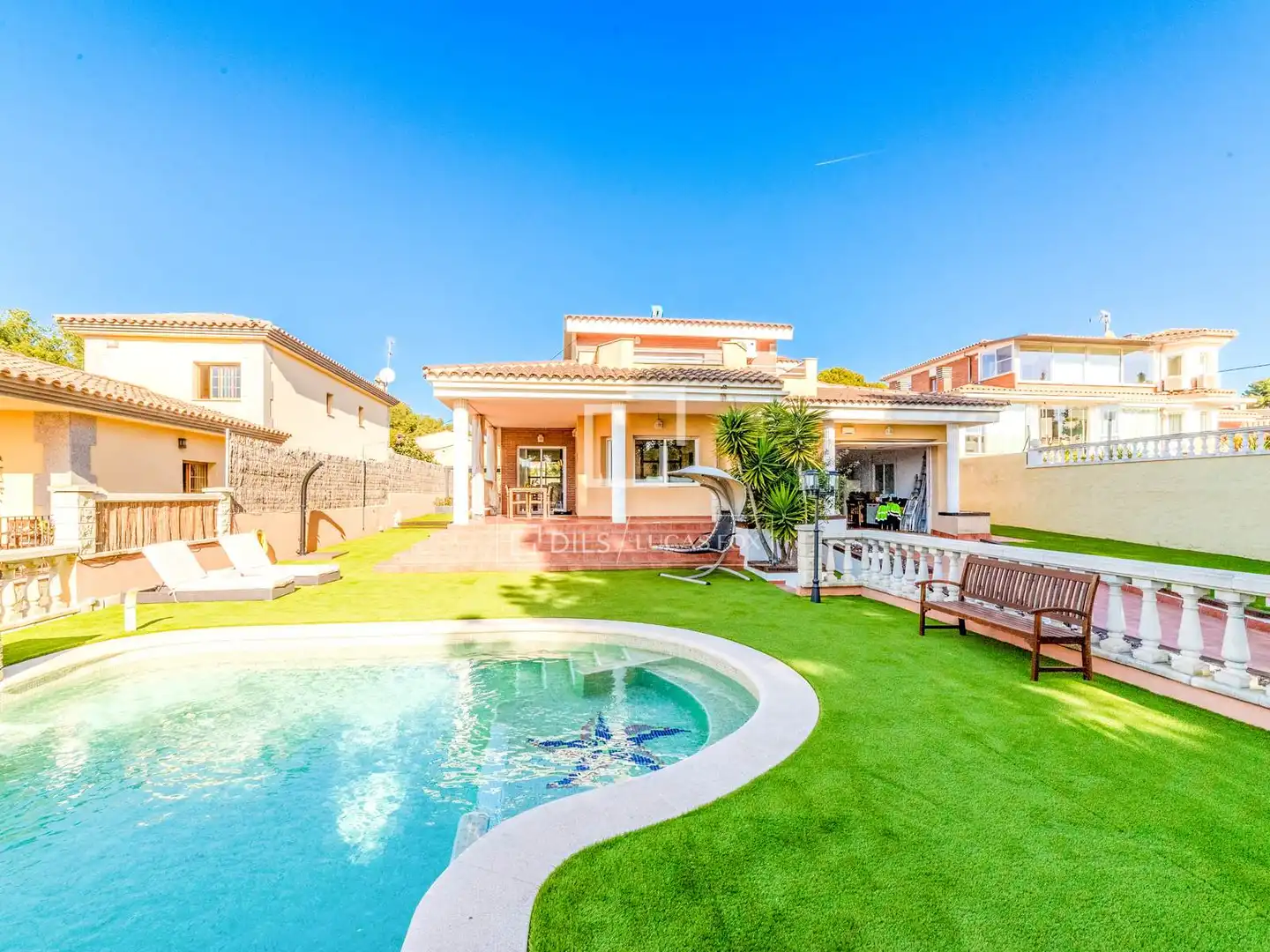 Vista exterior de Casa o chalet en venta en Sant Pere de Ribes con Aire acondicionado, Calefacción y Jardín privado