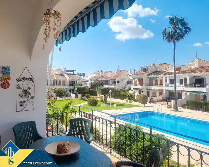 Jardí de Casa o xalet en venda en Pilar de la Horadada amb Terrassa, Moblat i Piscina comunitària