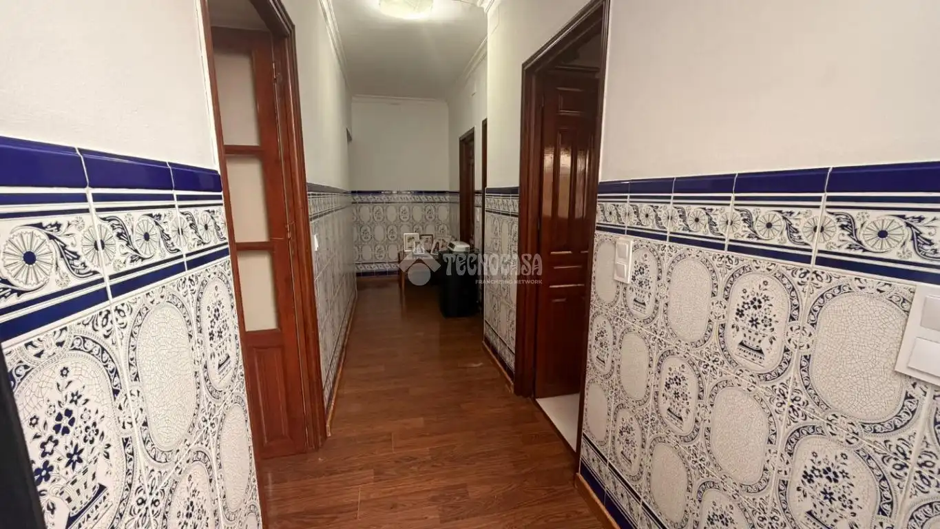 Piso en venta en Osuna con Calefacción, Terraza y Balcón