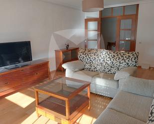 Living room of Flat to rent in Badajoz Capital  with Air Conditioner and Balcony