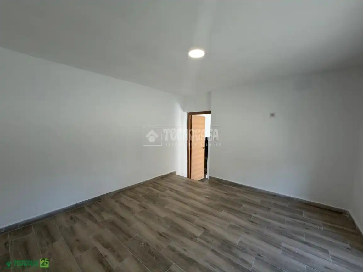 Casa adosada en venta en El Romeral con Terraza