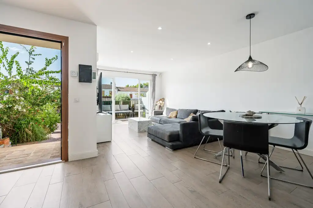 Living room of Detached homes for sale in Calvià  with Air Conditioner, Heating and Terrace
