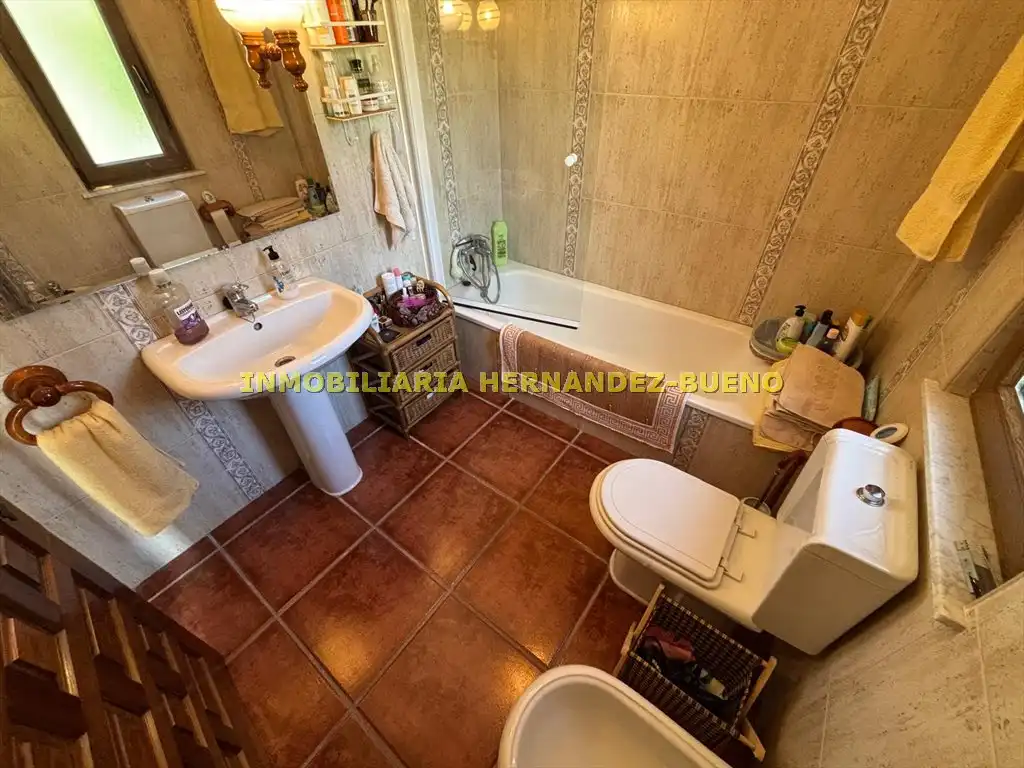 Bany de Casa o xalet en venda en Sequeros amb Calefacció, Jardí privat i Terrassa