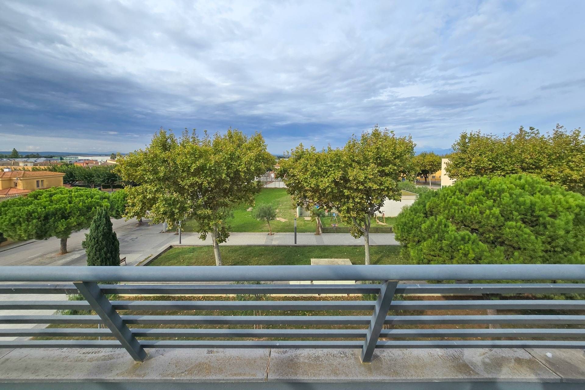 Terrassa de Pis en venda en Sant Pere Pescador amb Aire condicionat, Terrassa i Piscina comunitària