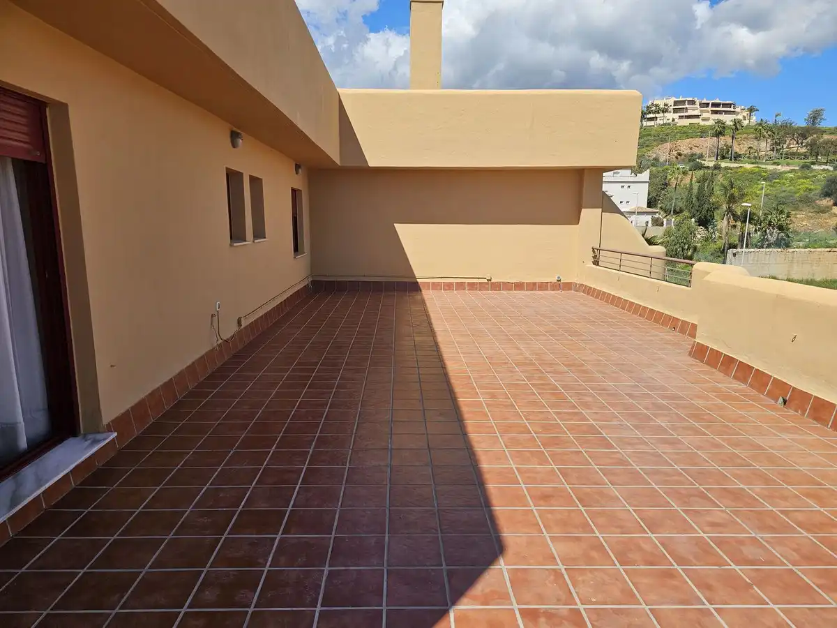 Terrasse von Dachboden zum Verkauf in Mijas mit Klimaanlage, Terrasse und Abstellraum