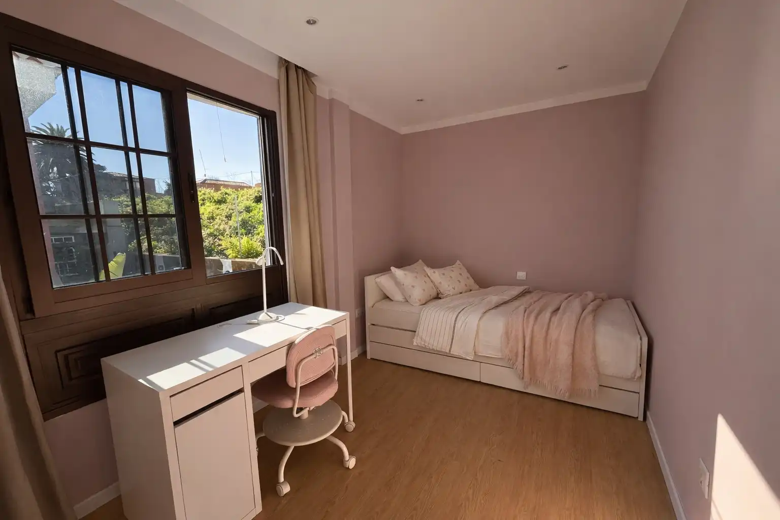 Bedroom of Houses for sale in San Cristóbal de la Laguna  with Air Conditioner, Heating and Private garden