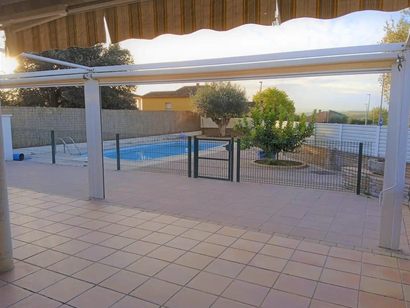 Piscina de Casa o xalet en venda en Riudellots de la Selva amb Aire condicionat, Calefacció i Jardí privat