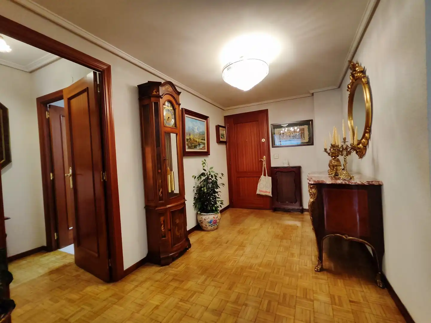 Piso en venta en  Logroño con Calefacción, Parquet y Terraza