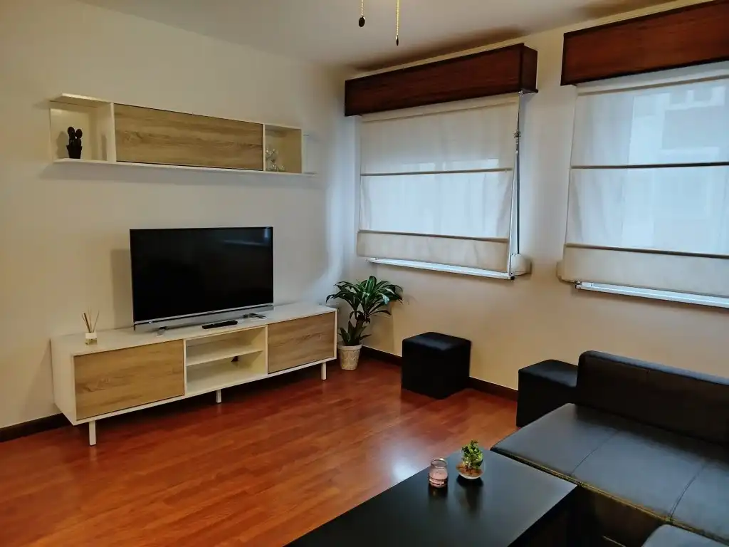 Flat for rent in Rua Sartaña, Zona Ultramar