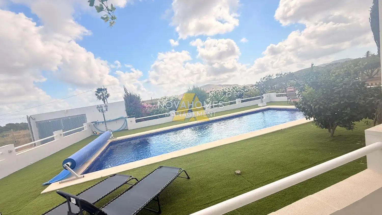 Piscina de Casa o xalet en venda en Cartagena amb Aire condicionat, Terrassa i Traster