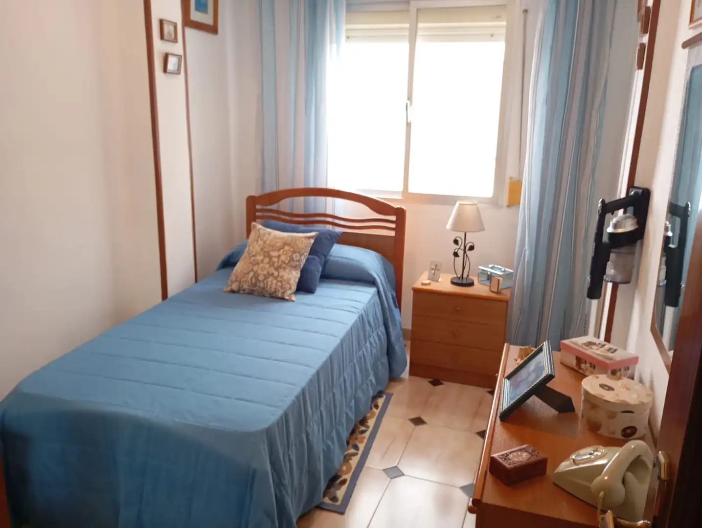 Bedroom of Flat for sale in Málaga  with Air Conditioner, Terrace and Furnished