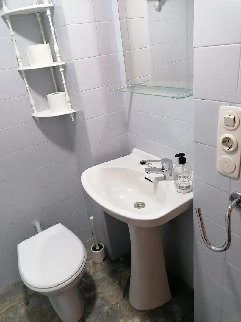Bathroom of Flat for share in Salamanca  with Heating, Furnished and Oven