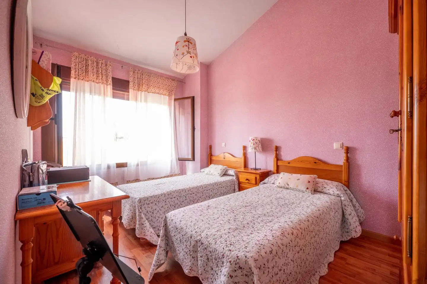 Habitación de Casa o chalet en venta en Ávila con Calefacción, Jardín privado y Terraza