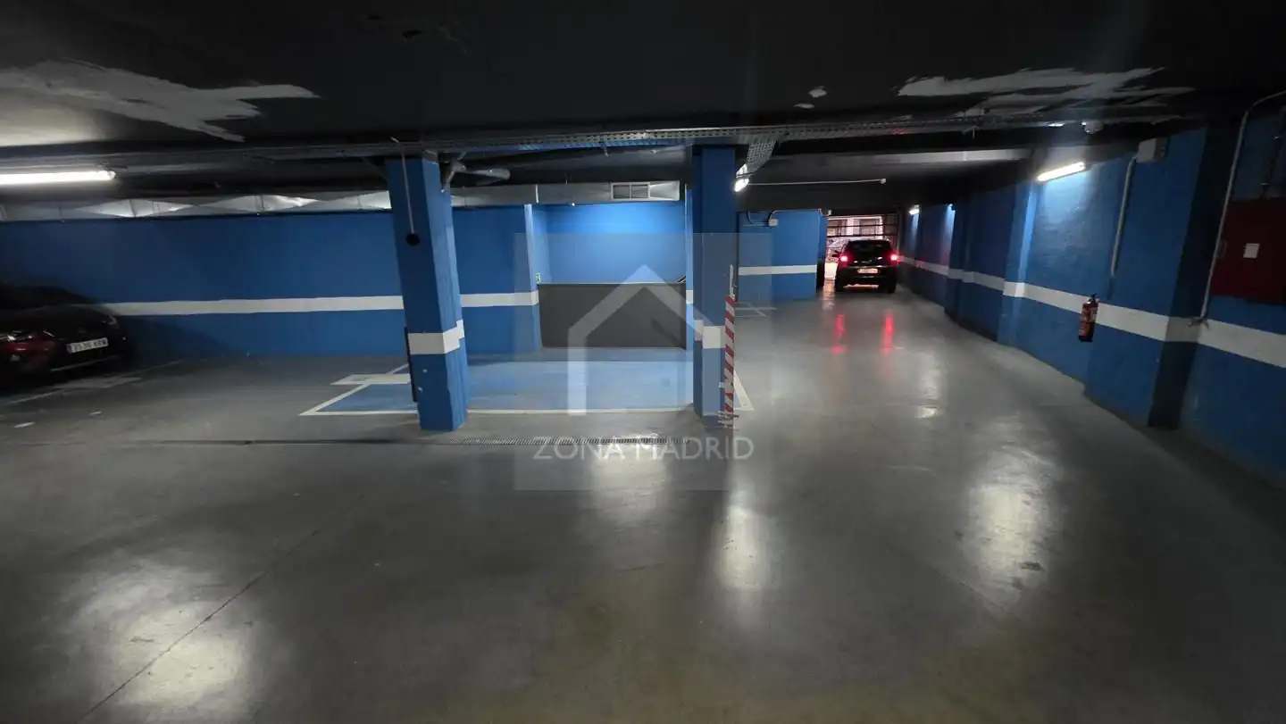 Parking for sale in Calle de Alonso Heredia, imagen 4