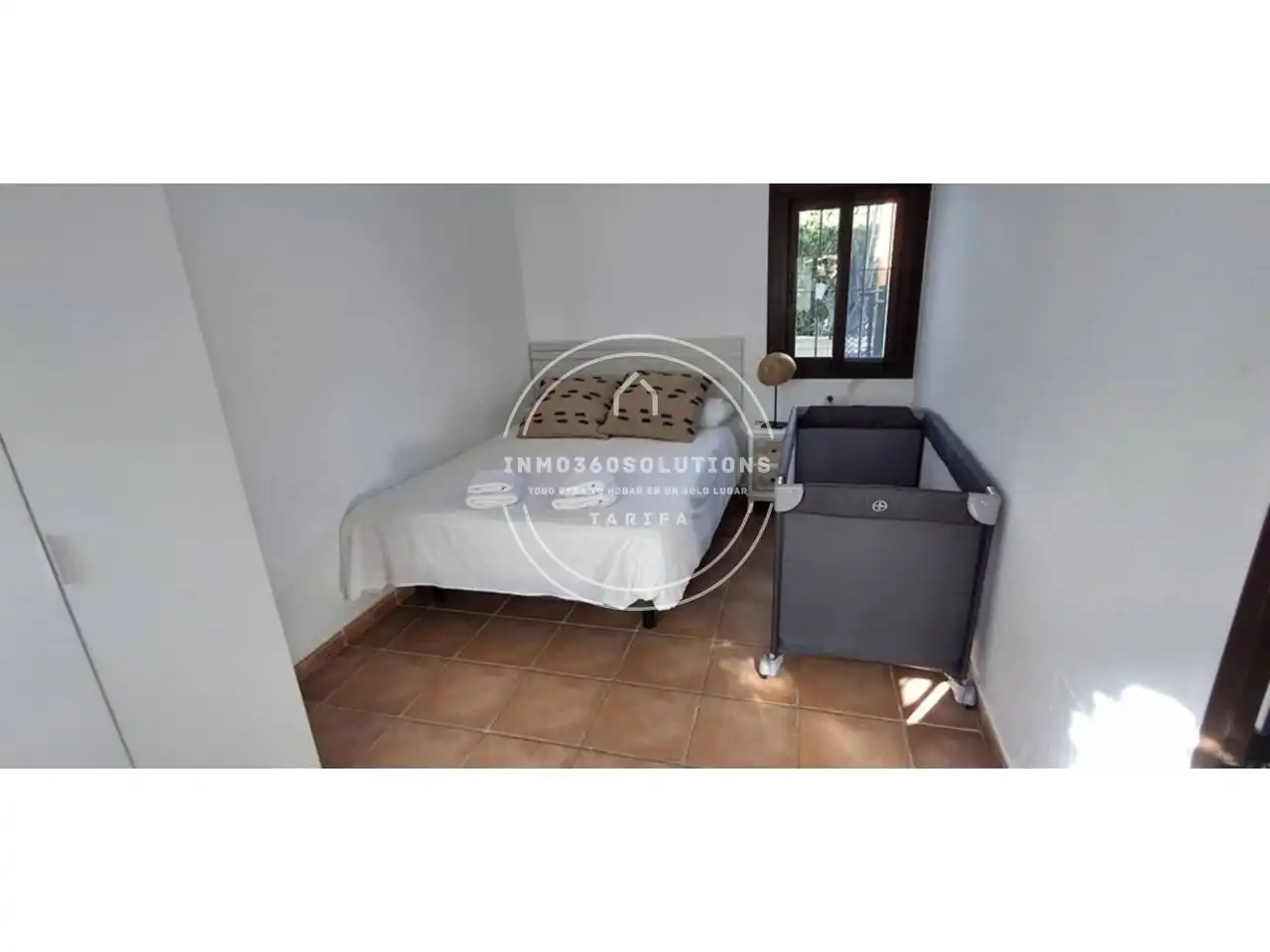 Dormitori de Finca rústica en venda en Tarifa amb Aire condicionat, Jardí privat i Terrassa