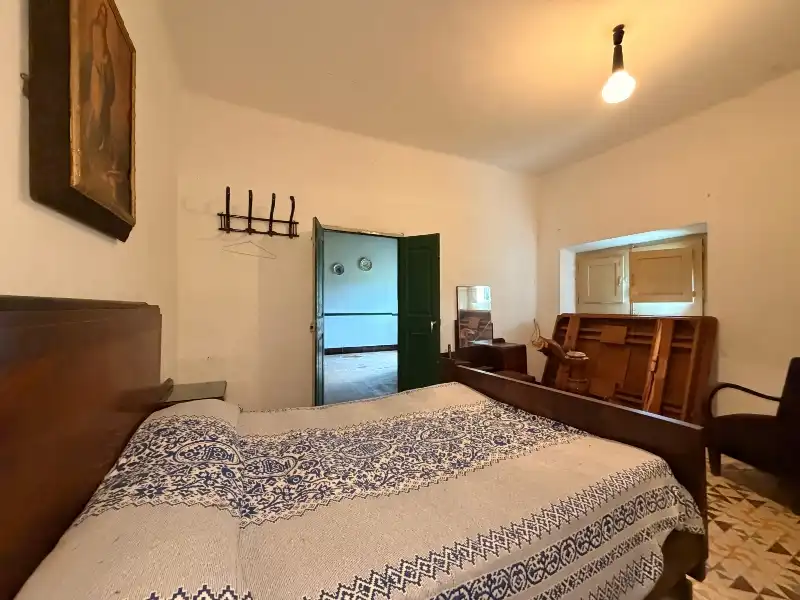 Dormitori de Casa o xalet en venda en Saus, Camallera i Llampaies amb Terrassa i Balcó