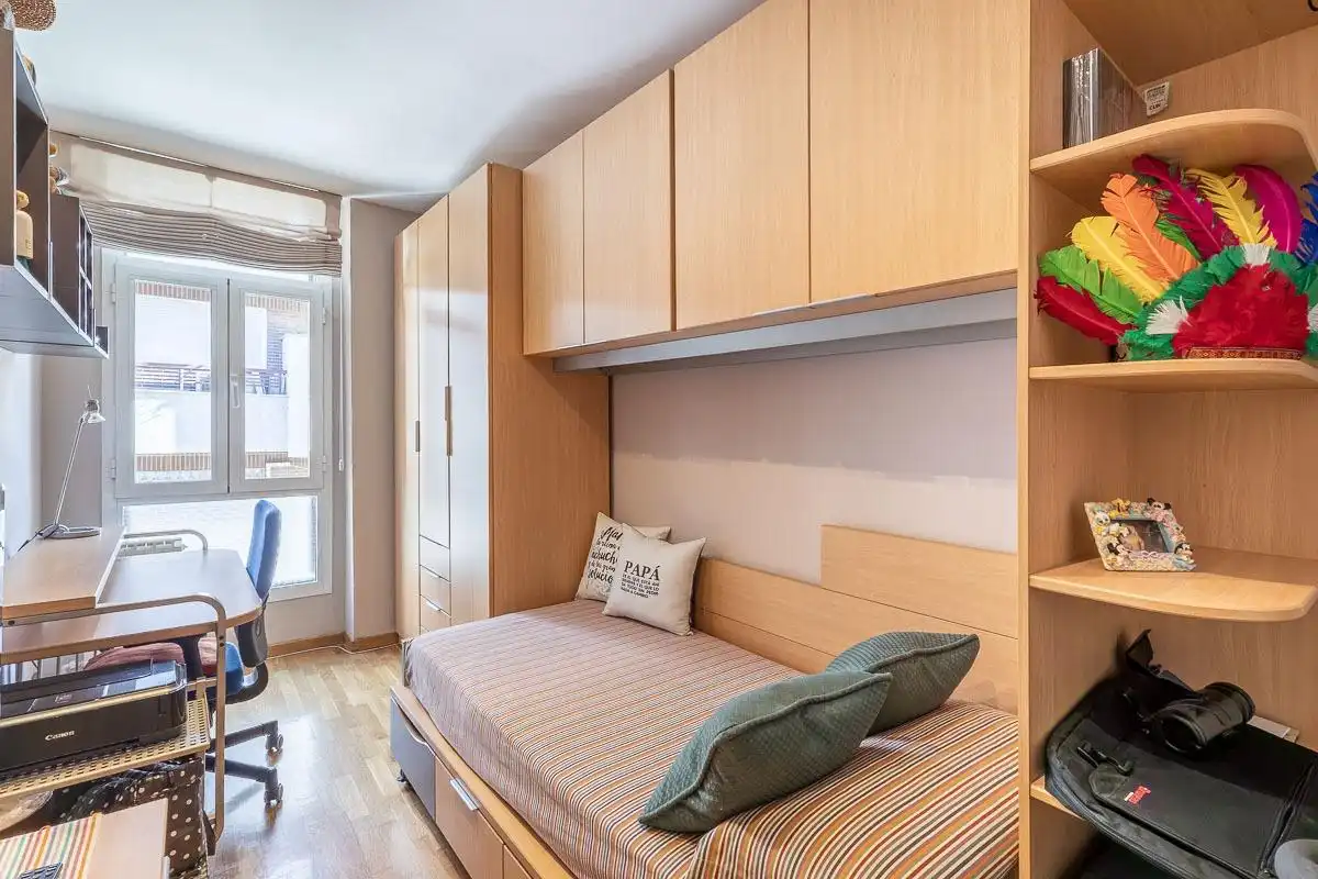 Habitación de Piso en venta en Granada con Aire acondicionado, Calefacción y Trastero