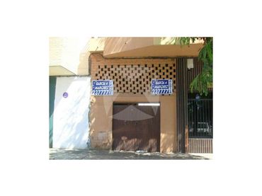 Local comercial en venda a Avenida Adolfo Díaz Ambrona