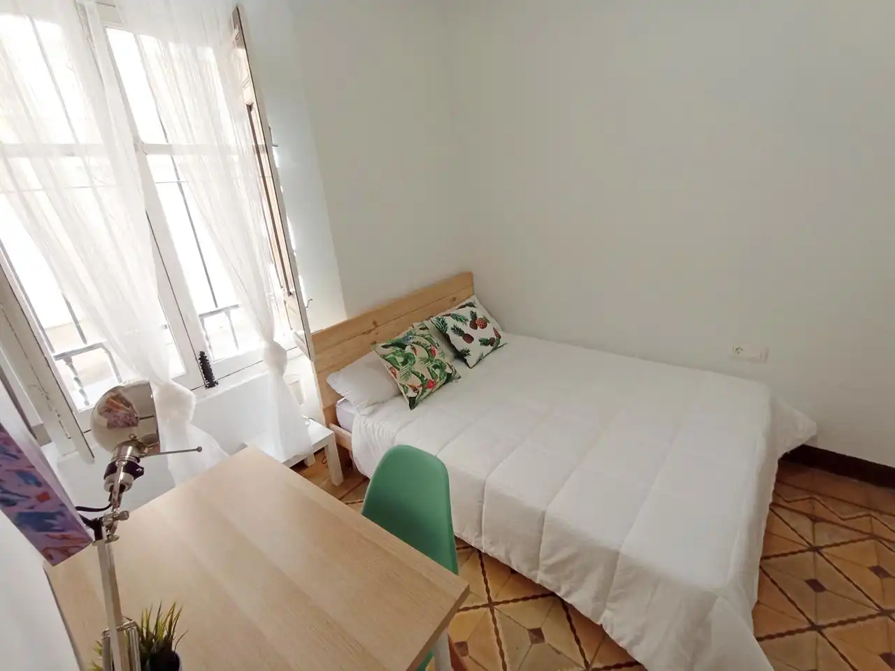 Ground floor for rent in Santa Teresa, Centro - Sagrario