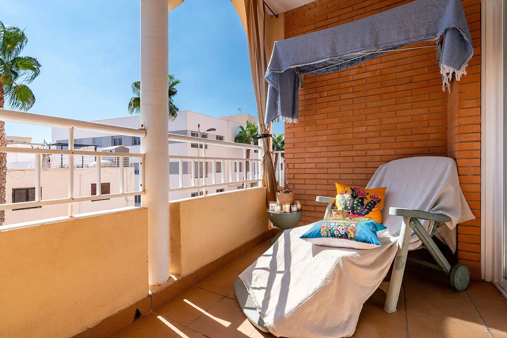 Flat with pool for sale in Roquetas de Mar ciudad, imagen 2