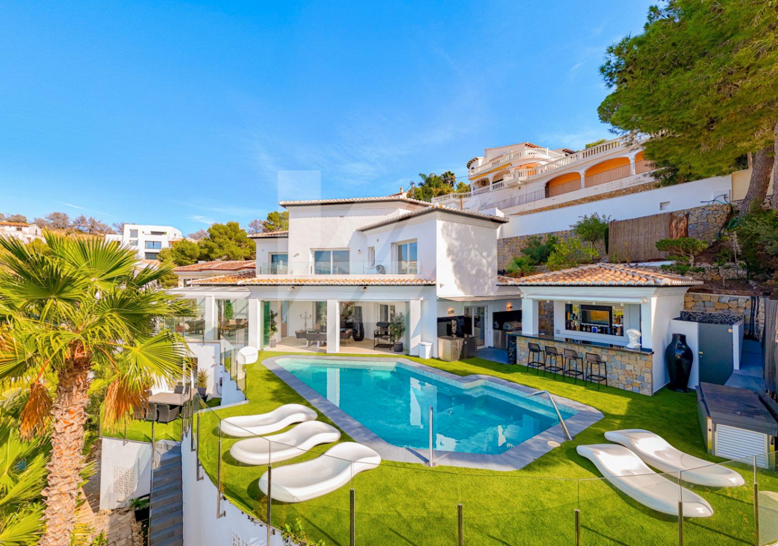Vista exterior de Casa o xalet en venda en Moraira amb Aire condicionat, Calefacció i Jardí privat