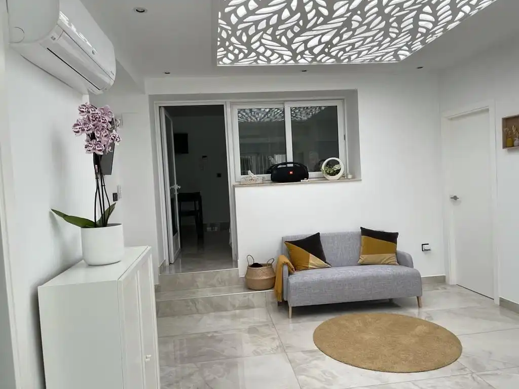 Sala d'estar de Casa o xalet en venda en Sant Joan d'Alacant amb Aire condicionat, Terrassa i Piscina
