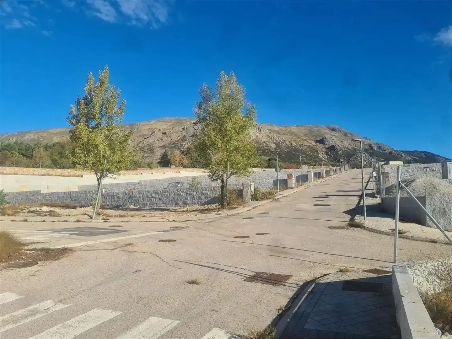 Vista exterior de Casa o chalet en venta en Bustarviejo con Jardín privado, Trastero y Piscina