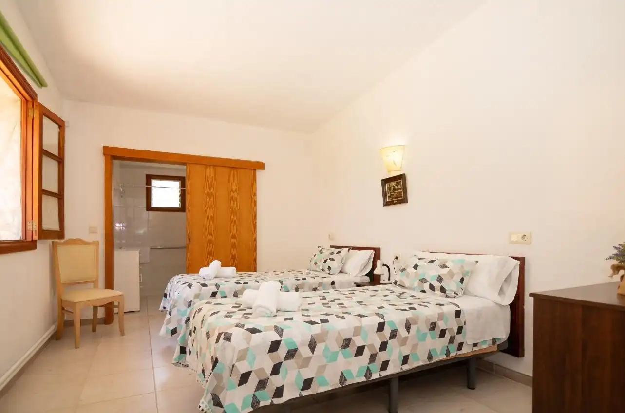 Casa rústica amb piscina en venda a Llubí, imagen 20
