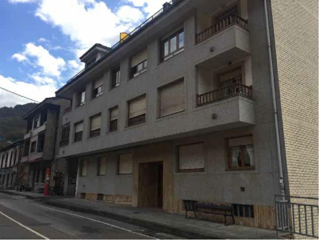 Exterior view of Garage for sale in Aller