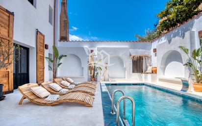 Vista exterior de Casa o xalet en venda en Sant Feliu de Guíxols amb Aire condicionat, Terrassa i Piscina