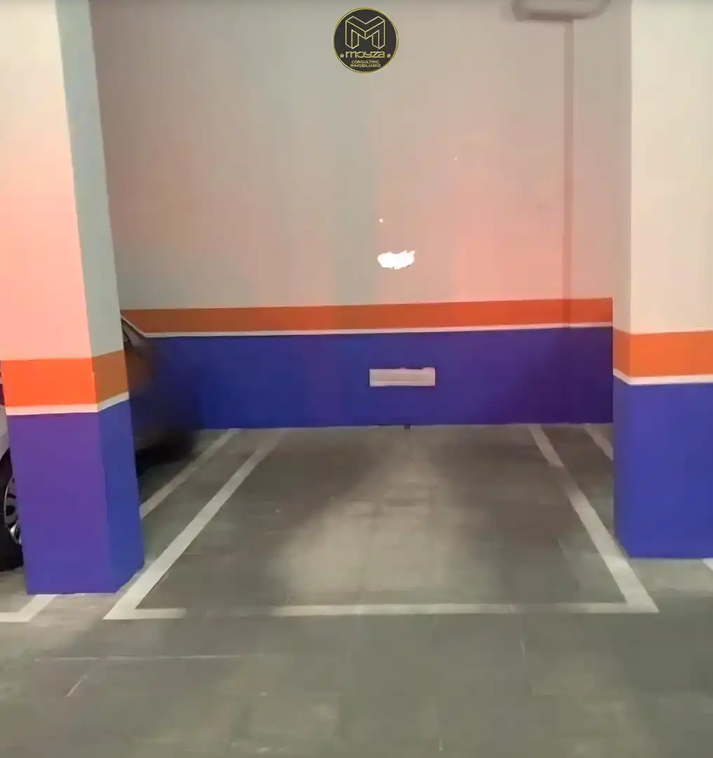 Aparcament de Pis en venda en Jaén amb Traster i Balcó