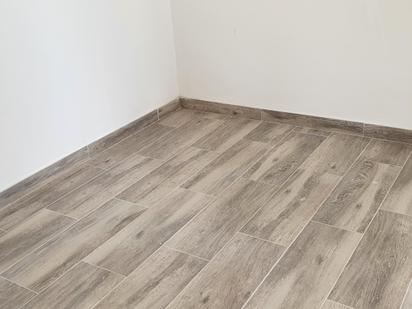 Bedroom of Flat for sale in Sabadell  with Parquet flooring, Oven and Internet